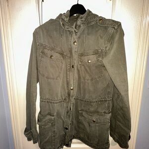 Talula, Aritzia, Military style Women’s Olive Green Hooded Jacket